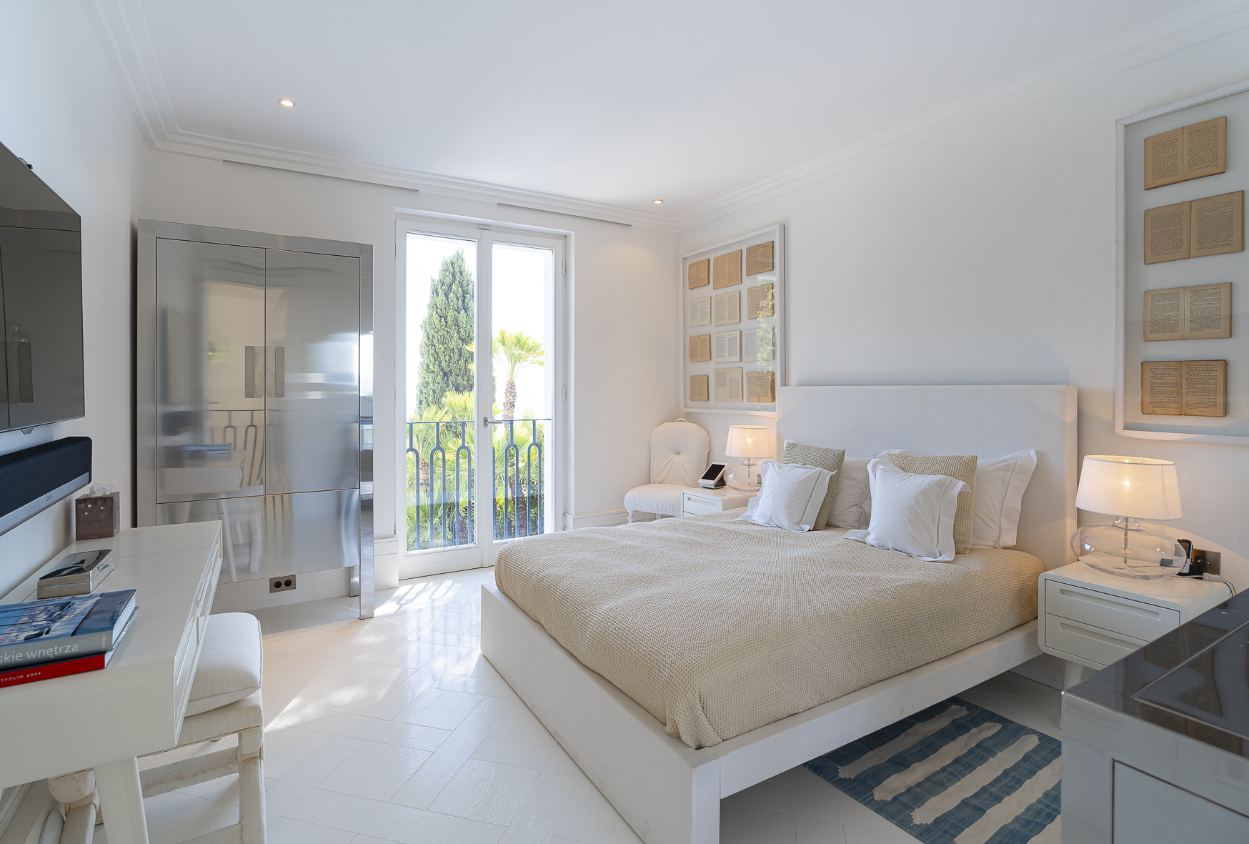 Waterfront Villa — photo 22